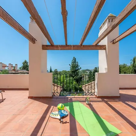 Modern And Spacious 2 Bdrm Penthouse - 3 Pools And Sea Views Apartamento *